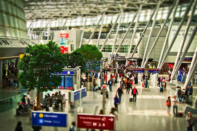 airport-1515448_960_720.jpg